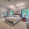 Private Yard Pet-Friendly Home in Dover - دوفر