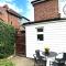 3 Bedroom House with Parking & Garden By Cherry Inn Short Lets & Serviced Accommodation Cambridge