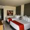 HOTEL LOS ROBLES