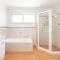 Crystal by the Bay 5 4 6 Crystal Cl air conditioned Wi Fi and close to the beach - Fingal Bay