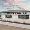 Seaside Lodge Hostel Townsville- right next to coles, 2 mins walk to strand & CBD- Passport required - Таунсвилл