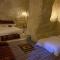 7 Caves Hotel