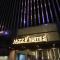 Jazz Service Suites 2 bedroom 35-1 by Yens Sojourn