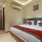Hotel Tripple Tree - Karol Bagh