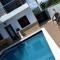 Paradise Beach House D-2