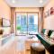 SOHO Spacious Aparts, CENTRAL Location