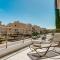 Lovely 2 Bedroom Family Apartment w/ Pool