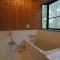 HARUNA WING Private cottage in the forest overlooking the golf course