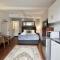 Hideaway Noosa Men Only Beach Resort - بيرجيان بيتش