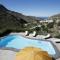 Vivelorural Casa rural Las Rosas con piscina