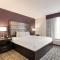 Clarion Inn & Suites Across From Universal Orlando Resort - Orlando