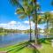 Bright and Modern Apartments at Palm Trace Landings in South Florida - Дейві
