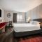 Red Lion Inn & Suites Ontario - Ontario