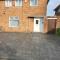 Spacious serviced home with free parking & Wi-Fi - Willenhall