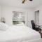 Spacious Condo Mins to Shands, University, & DOWNTOWN! - غاينيسفيل