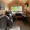 River Huts, Highland River Retreat with Hot Tub - Inverness