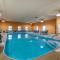 Comfort Inn & Suites Cincinnati Eastgate - Eastgate