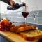 2BR-Gayton Apt-FREE Parking-WiFi-Full Kitchen-Workers
