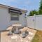 3 bedroom 2 bath home walking distance to beach - Ormond Beach