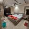HOTEL SATYAM PALACE