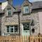 Gorgeous Cozy Cottage with a heritage feel, walks, pubs & wood burner