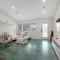 Heated Pool I Soundproof Home I Firepit I 630Mbps - Hollywood