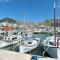 Owl Booking Villa Marvil - Exclusive Holidays