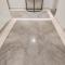 High End 1 BR Apt, 2 Beds Desirable Chigwell CHCL F3 - Chigwell