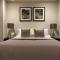 High End 1 BR Apt, 2 Beds Desirable Chigwell CHCL F3 - Chigwell