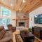 Hillside Hideaway - game rm - master spa - Luxury