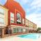 Holiday Inn Express & Suites Lafayette South by IHG
