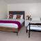 Surat Bay Lodge by the Sea/Backpackers Hostel