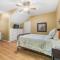 Relaxing Two-Bedroom Apartment or Studio on 13 Beautiful Wooded Acres In A Quiet Neighborhood - تومبال
