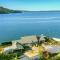 New-private waterfront house on discovery bay