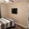 Two Fully Equipped Apartments and a Studio 5 miles from the beach - سانت بطرسبرغ