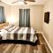 Two Fully Equipped Apartments and a Studio 5 miles from the beach - سانت بطرسبرغ