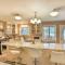 Toledo Home with Direct Golf Course Access! - توليدو