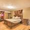 Toledo Home with Direct Golf Course Access! - توليدو