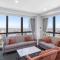 Meriton Suites Adelaide Street, Brisbane