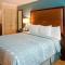Blue Dolphin Inn