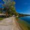 Comfortable Duplex Unit - Beautiful Lake Views! - Valley
