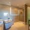 Inverdoorn Game Reserve Lodge