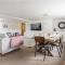 Stunning Barn Conversion with HOT TUB and ALPACAS - Ty Cerrig Barn - 科文