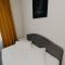 Apartamentul Galben