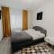 Apartamentul Galben