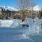 2 Bedroom Ski in Condo Only One Block from Historic Downtown, Shopping, Restaurants and Entertainment - بريكنريدج