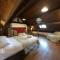 Longhouse - Hen Dy