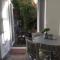 Oakleigh 1 bed ground floor garden view apartment FREE ONSITE PARKING