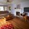 Fabulous Home W Outdoor Kitchen, Fire Pit And Back Yard!