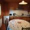 Bel appartement au rez de chaussée dun chalet